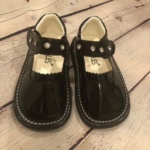 NIB Black patent baby girl shoes size 9